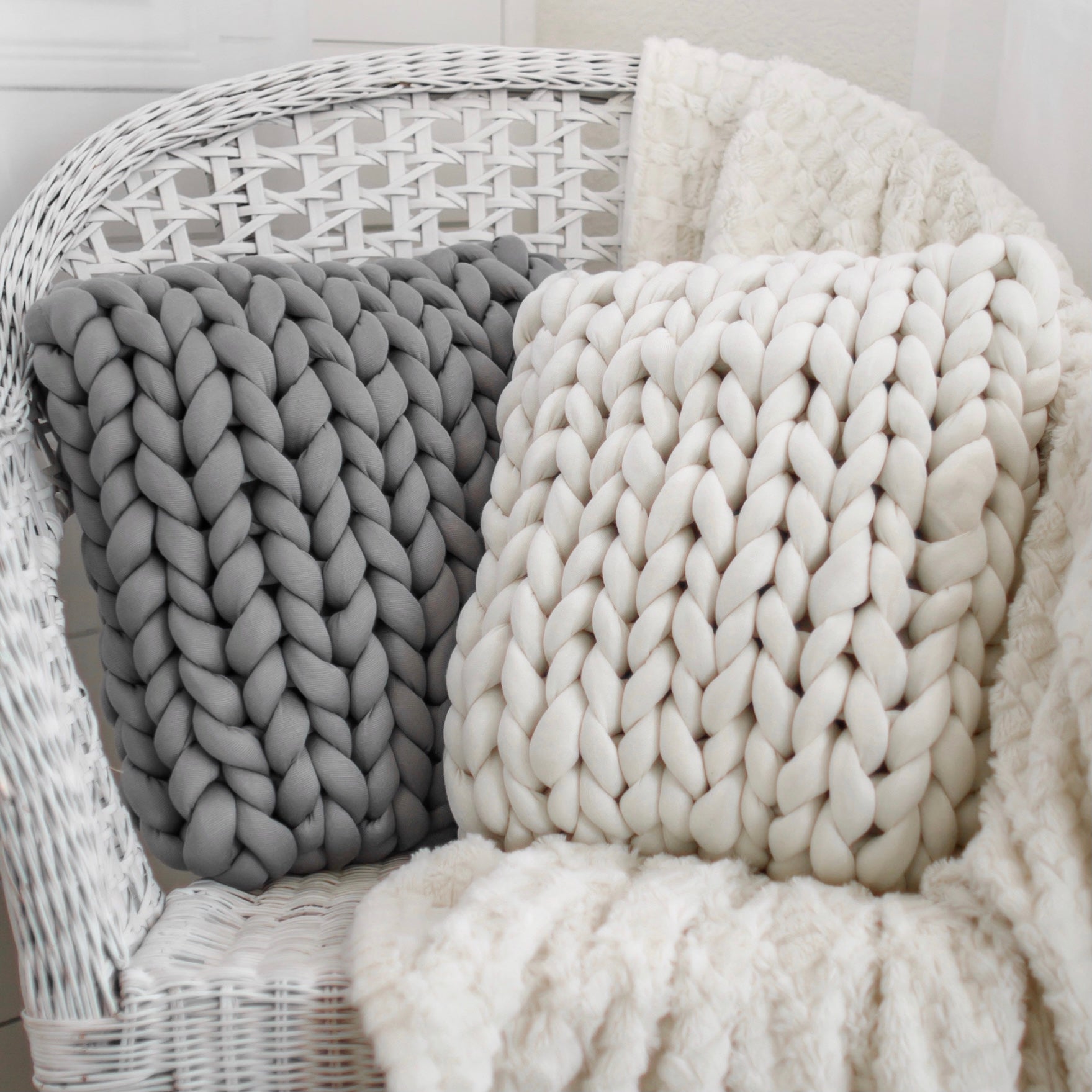 Chunky Knit Pillows ShopPauCreations